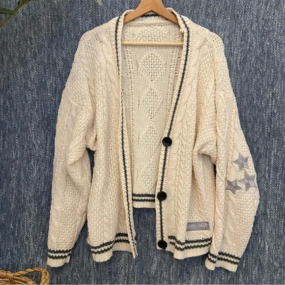 Taylor Swift CARDIGAN Cream Cable HEAVY Knit with Star Accents Oversized Fit - Picture 2 of 16